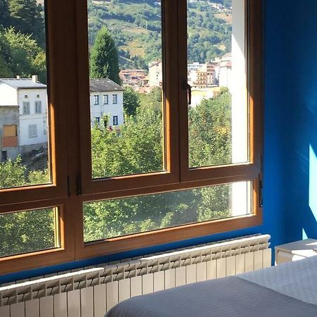 칸가스 델 나르세아 Narcea Turismo Real 아파트 외부 사진