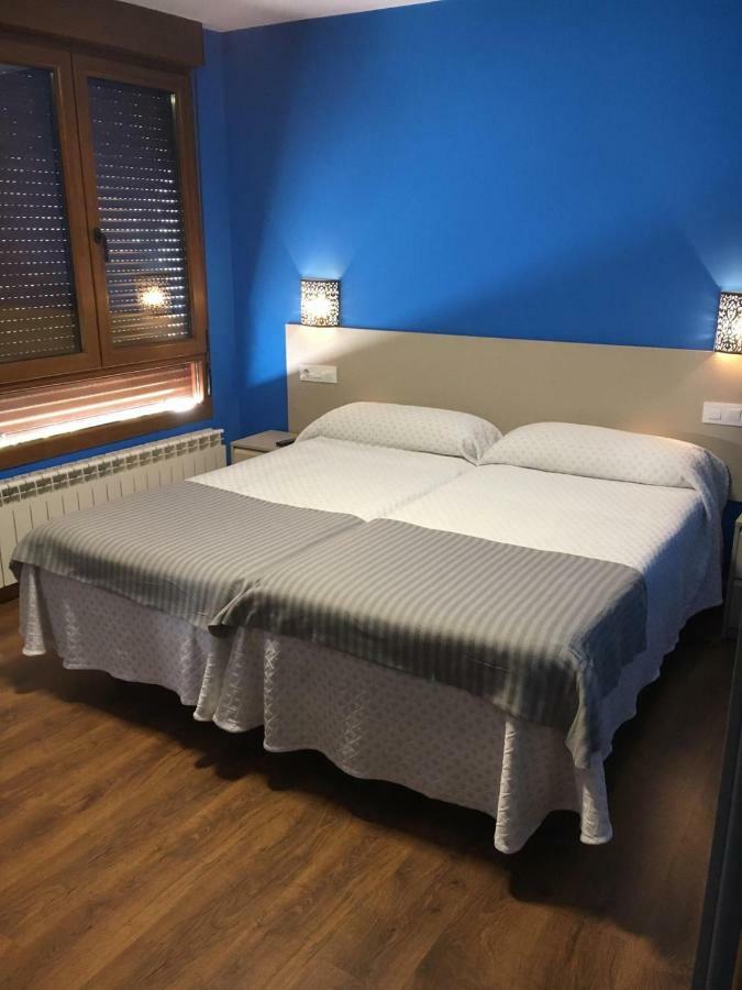 칸가스 델 나르세아 Narcea Turismo Real 아파트 외부 사진